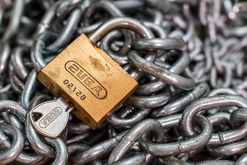 Privacy Policy Banner Lock